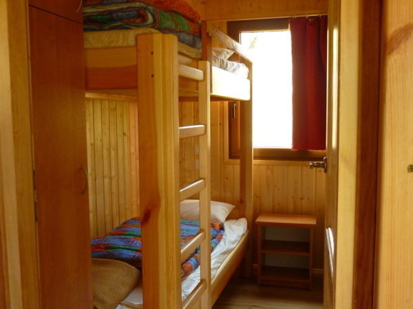 chambre lit superposé chalet camping à Doucier Jura